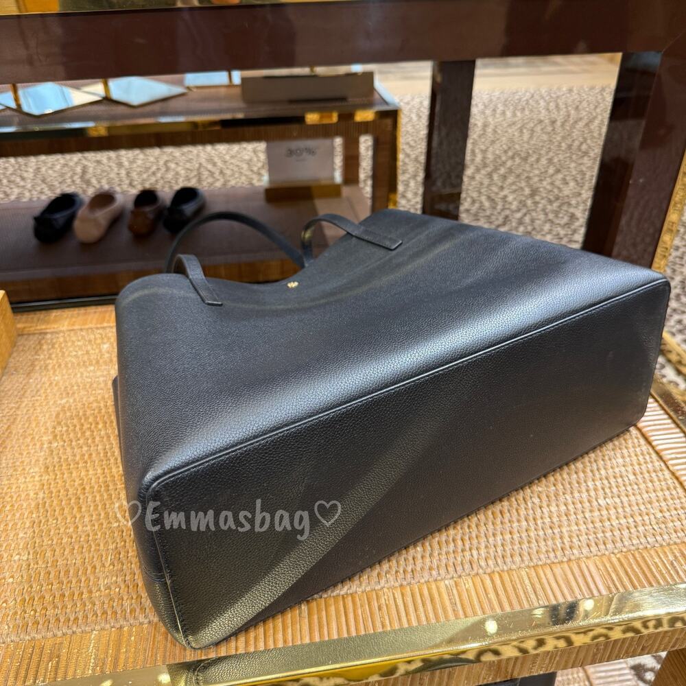 Tory Burch Blake Tote Pebbled leather 177332 BLACK / Devon Sand $395 - Picture 6 of 9